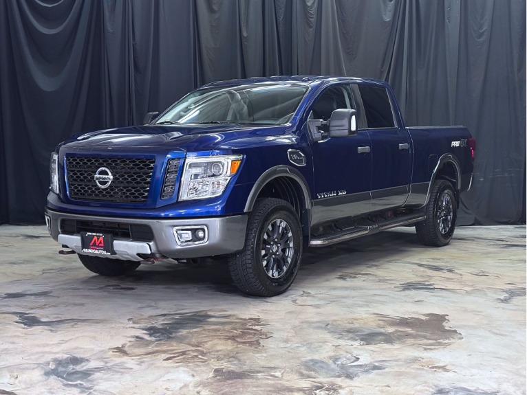 2017 Nissan Titan XD Pro-4X's photo