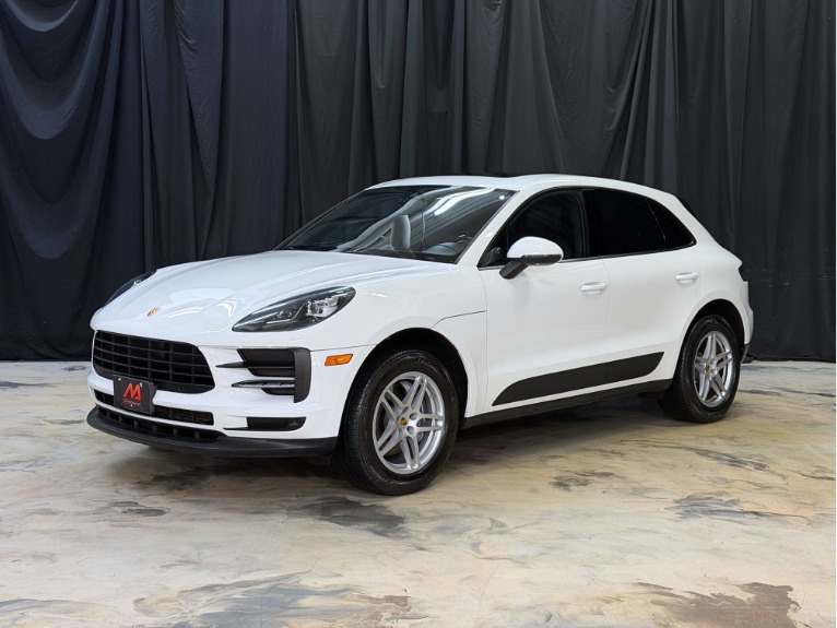 2021 Porsche Macan Base's photo