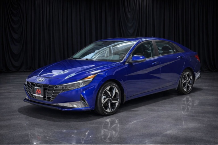 2023 Hyundai Elantra 2.0 Limited IVT SULEV's photo
