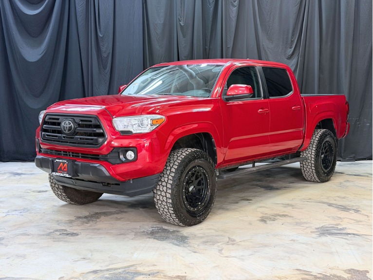 2018 Toyota Tacoma SR's photo