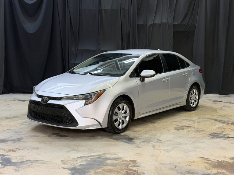 2021 Toyota Corolla LE's photo