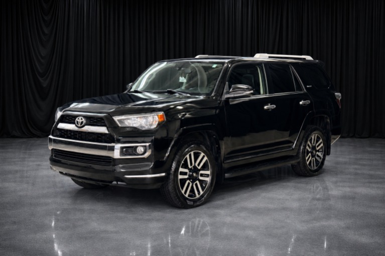 2017 Toyota 4Runner Limited 4x4 V6's photo