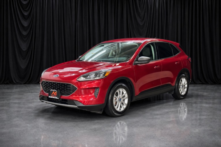 2022 Ford Escape SE FWD's photo
