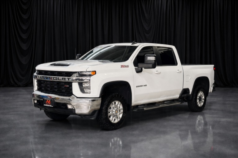 2023 Chevrolet Silverado HD's photo