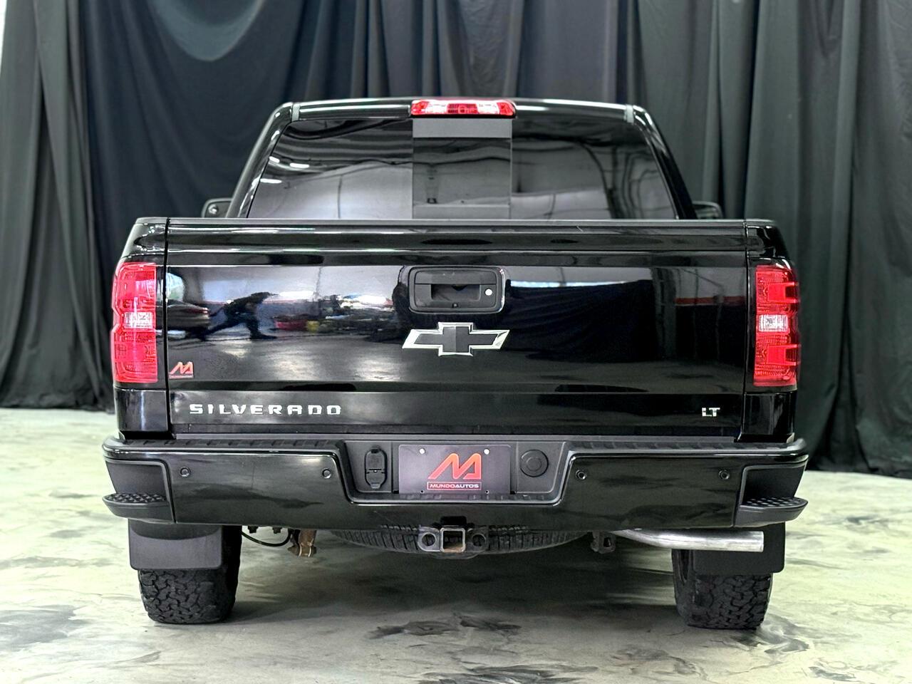 Used 2017 Chevrolet Silverado 1500 Double Cab Z71 LT Pickup 4D 6 1/2 ft for sale Sold at Mundo Autos INC. in Elgin IL 60120 6