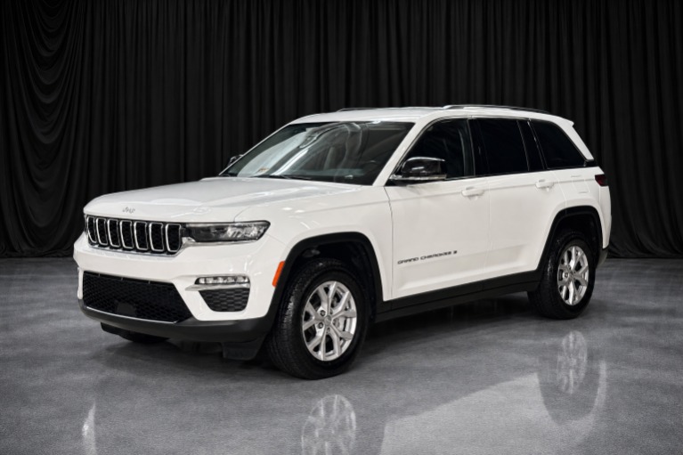 2022 Jeep Grand Cherokee Limited 4x4's photo