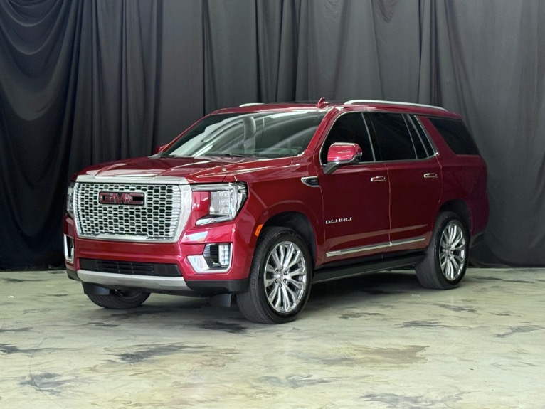 Used 2022 GMC Yukon Denali Sport Utility 4D for sale $54,995 at Mundo Autos INC. in Elgin IL