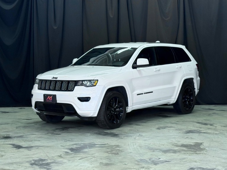 Used 2021 Jeep Grand Cherokee Laredo X Sport Utility 4D for sale $26,995 at Mundo Autos INC. in Elgin IL